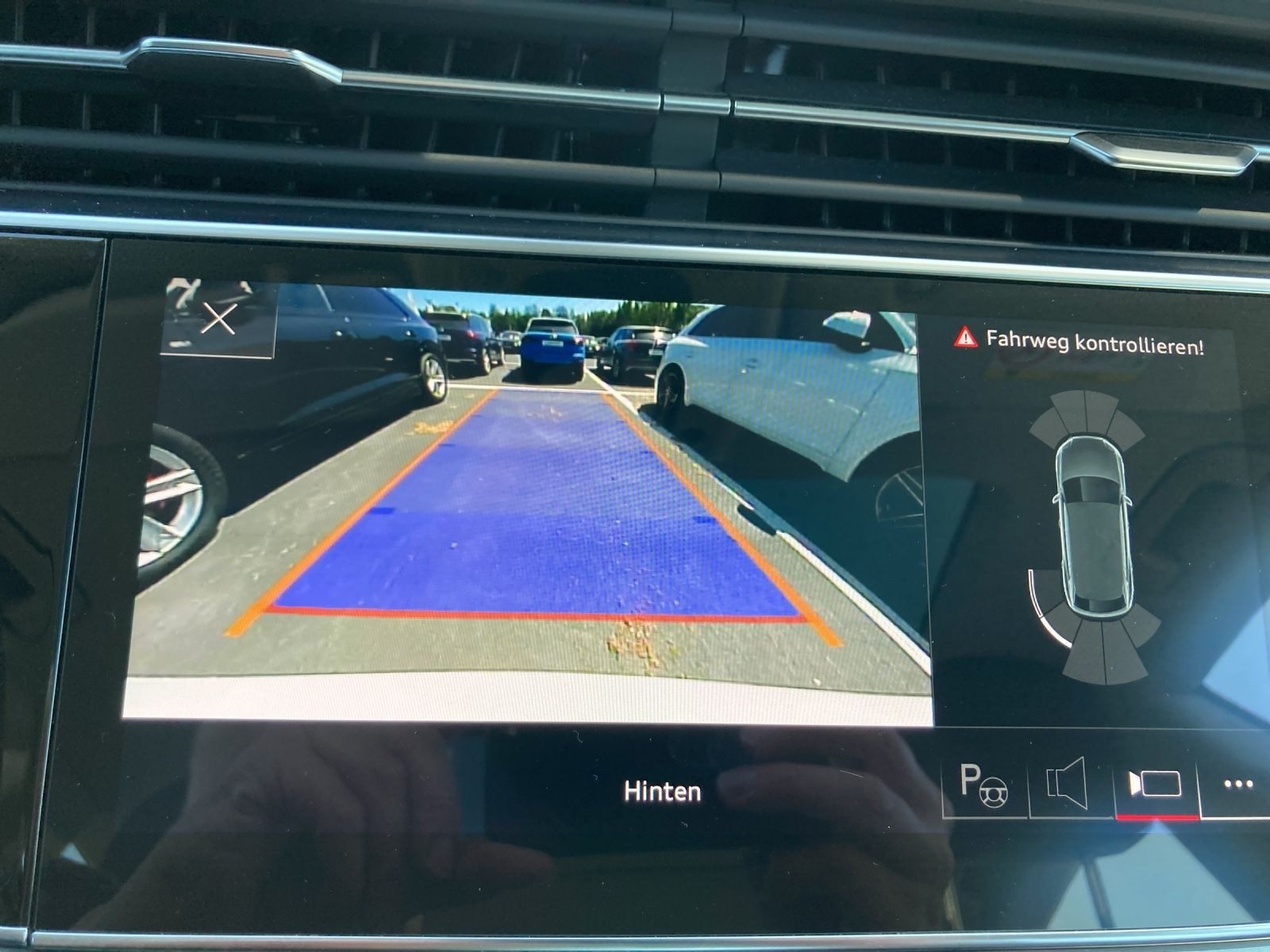 Audi Q8 – Bild 15