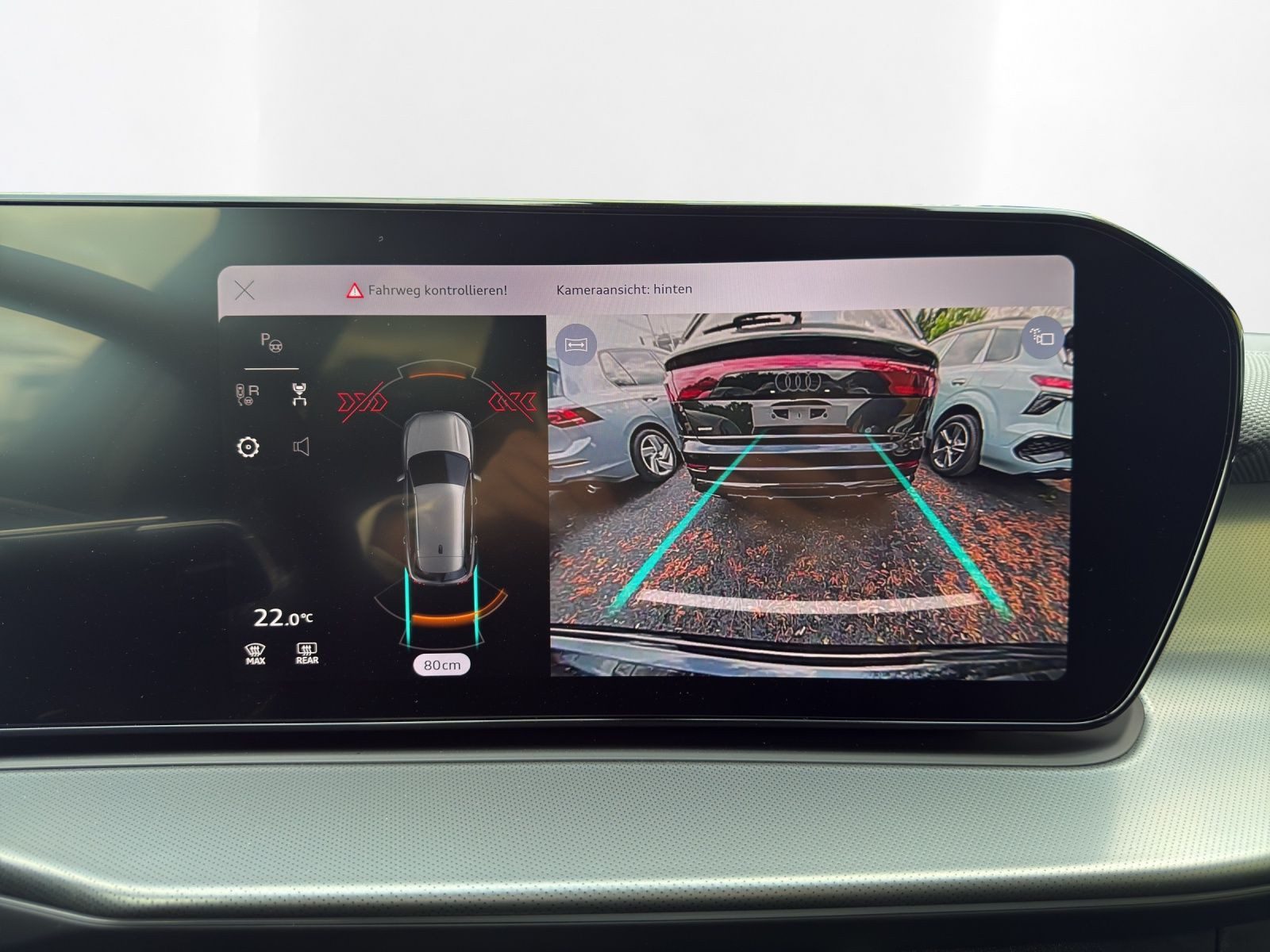 Audi Q3 – Foto 12