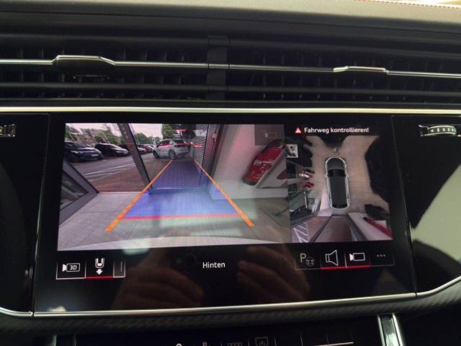Audi Q8 – Bild 12