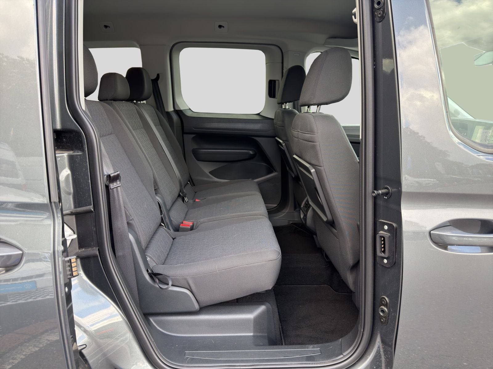 Volkswagen Caddy – Bild 6