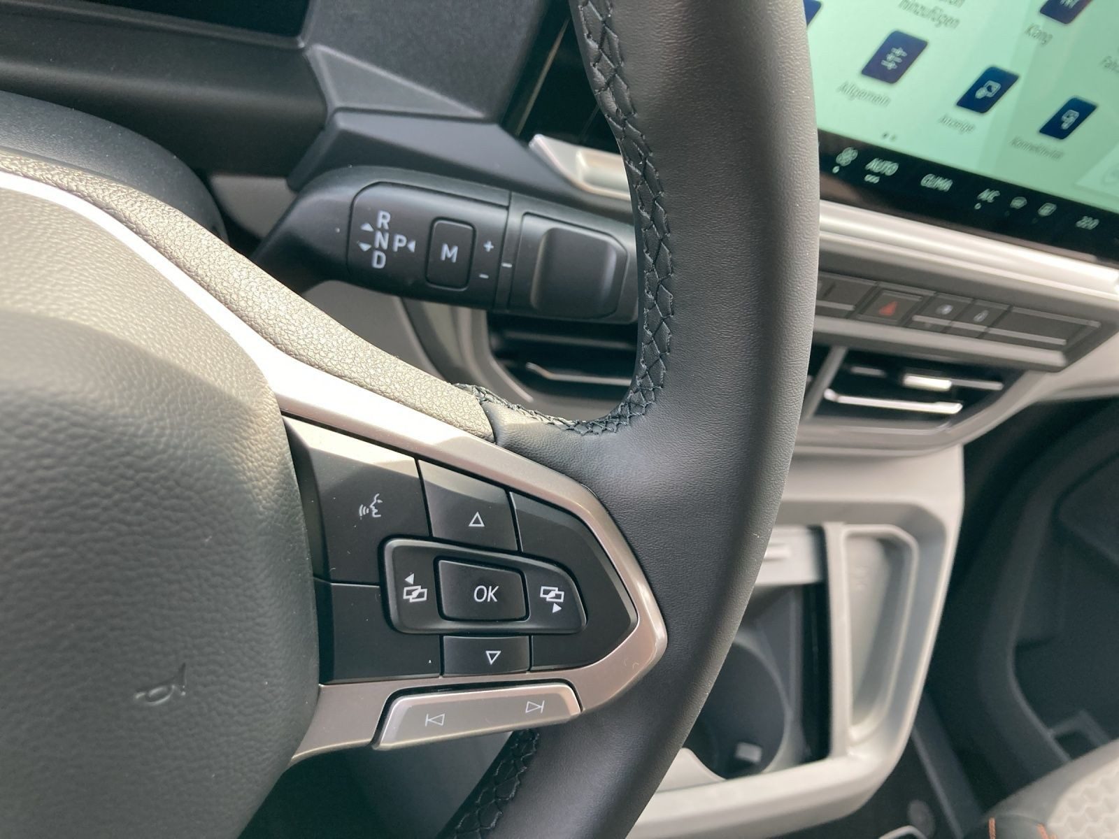 Volkswagen T7 Caravelle – Bild 11