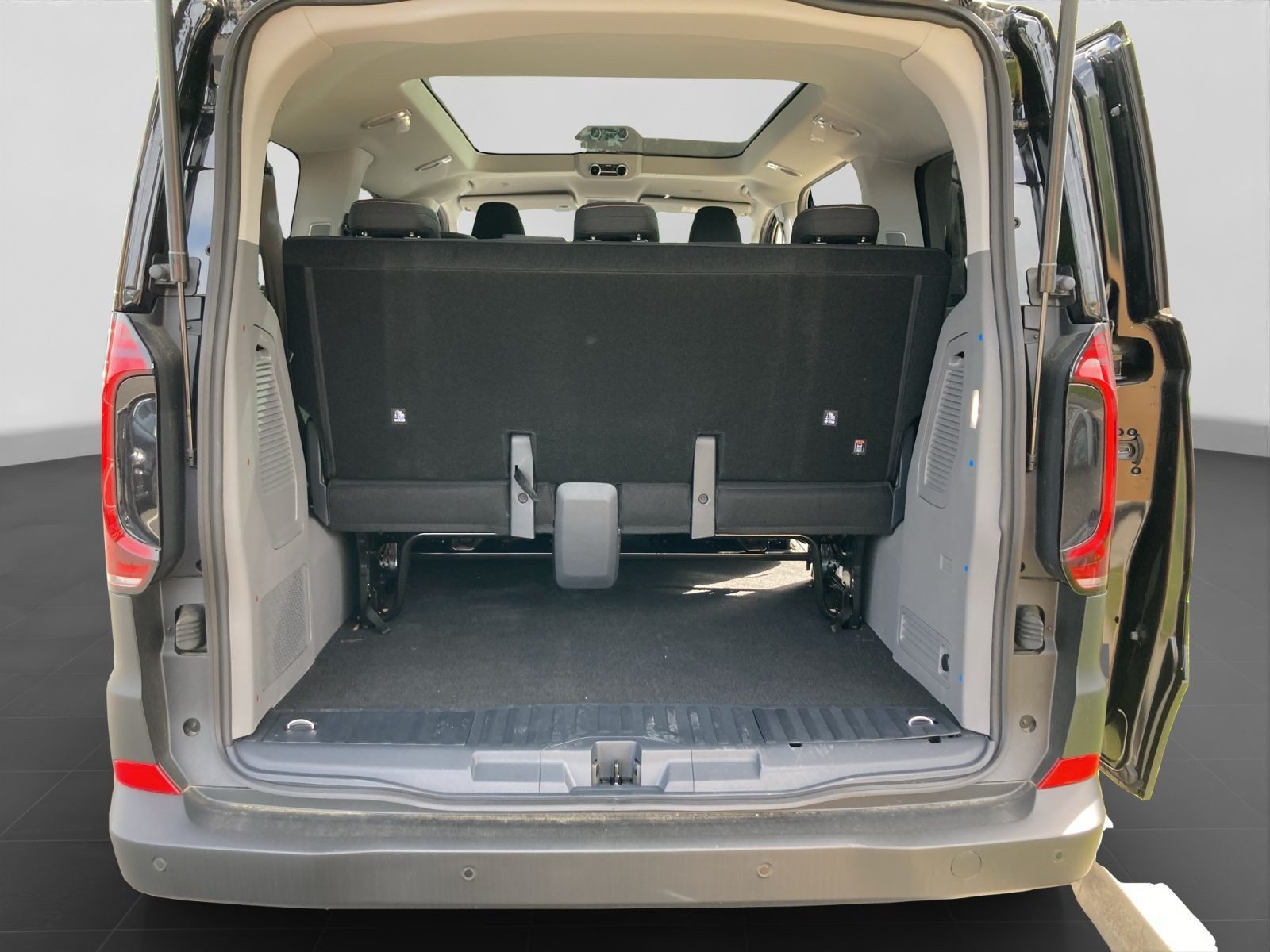 Volkswagen T7 Caravelle – Bild 17