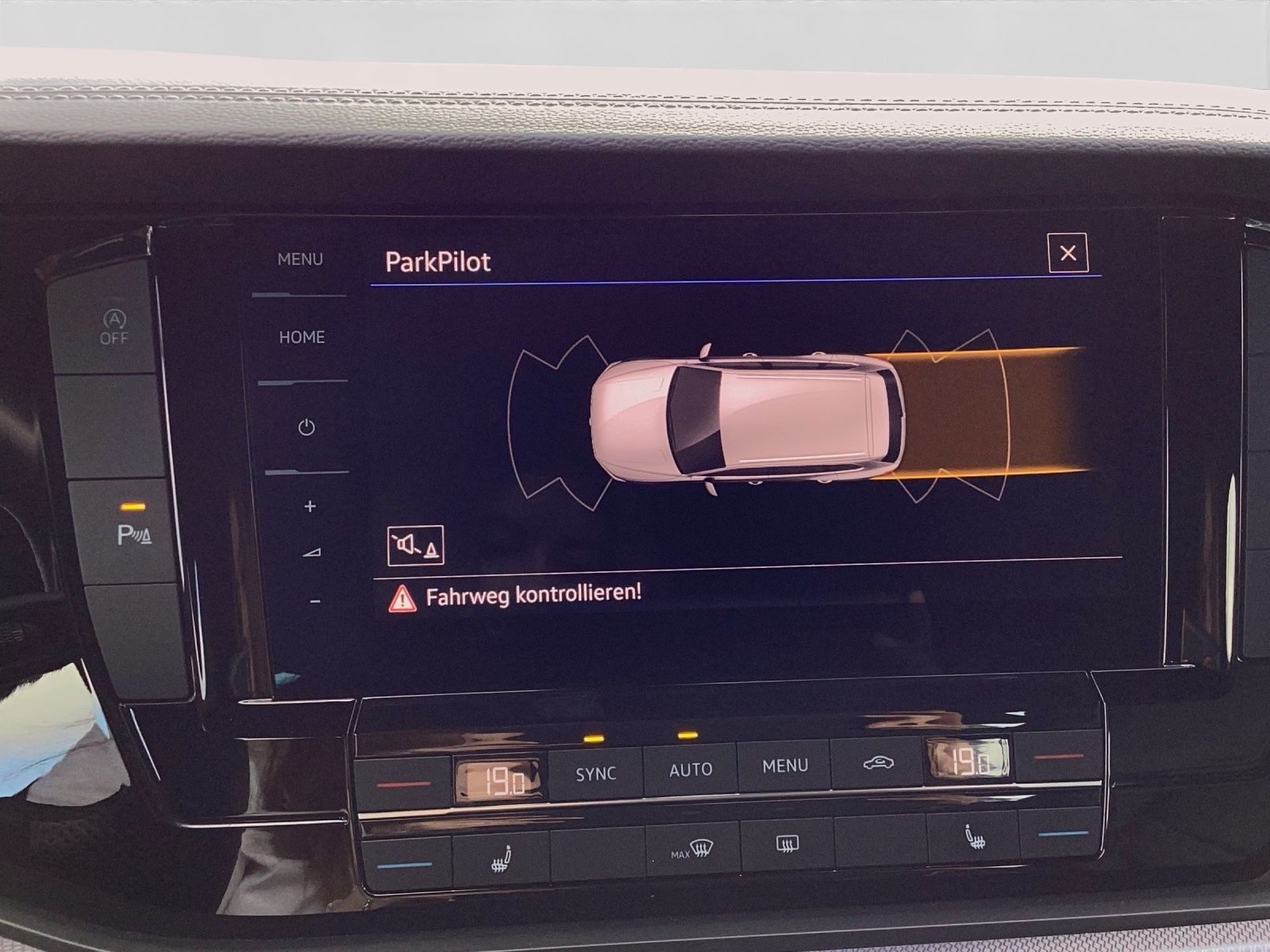 Volkswagen Touareg – Bild 15