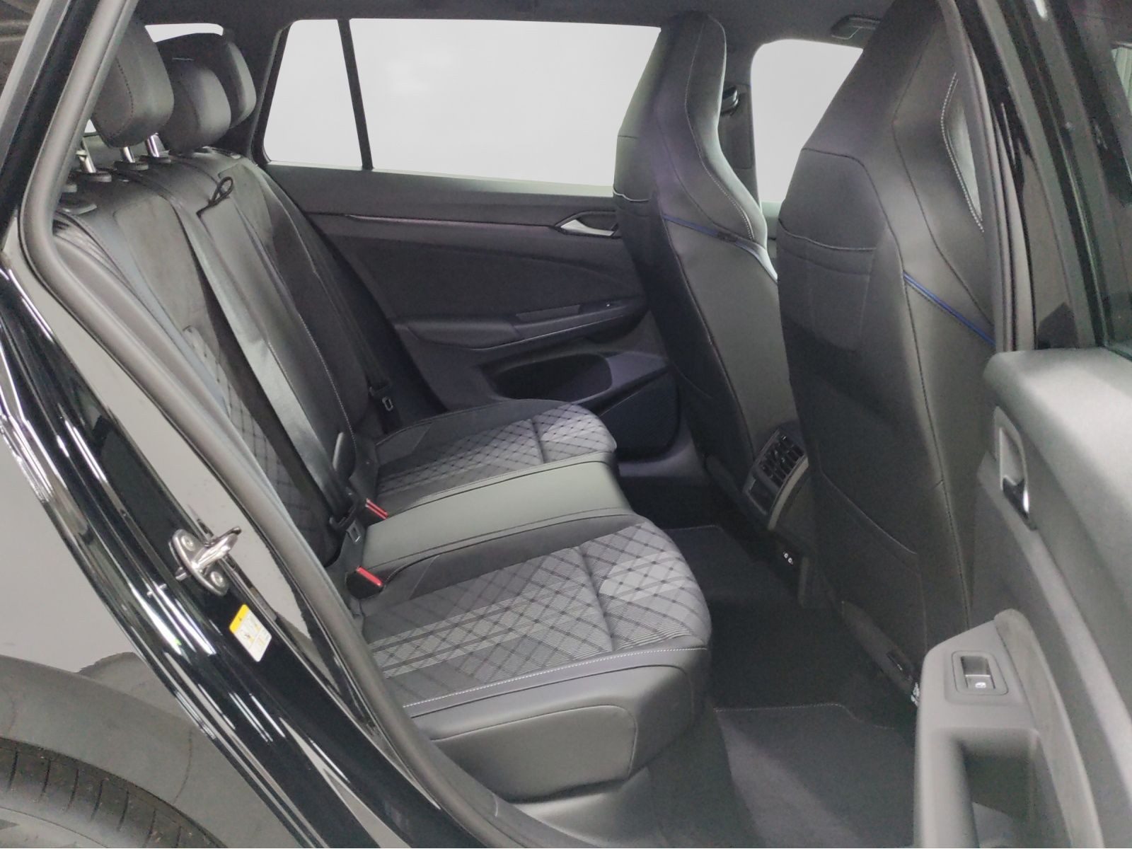 Volkswagen Golf Variant – Bild 6