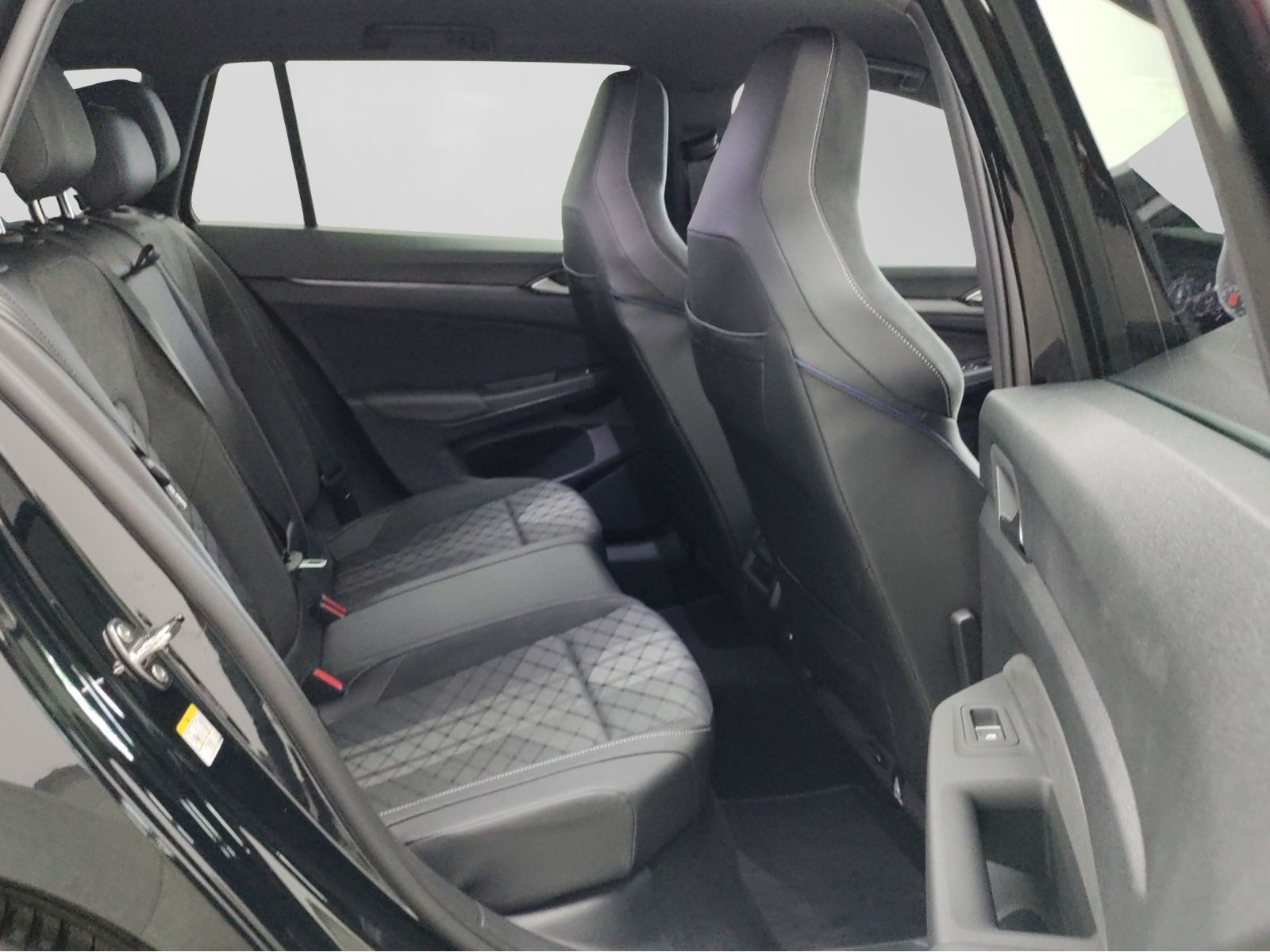 Volkswagen Golf Variant – Bild 6