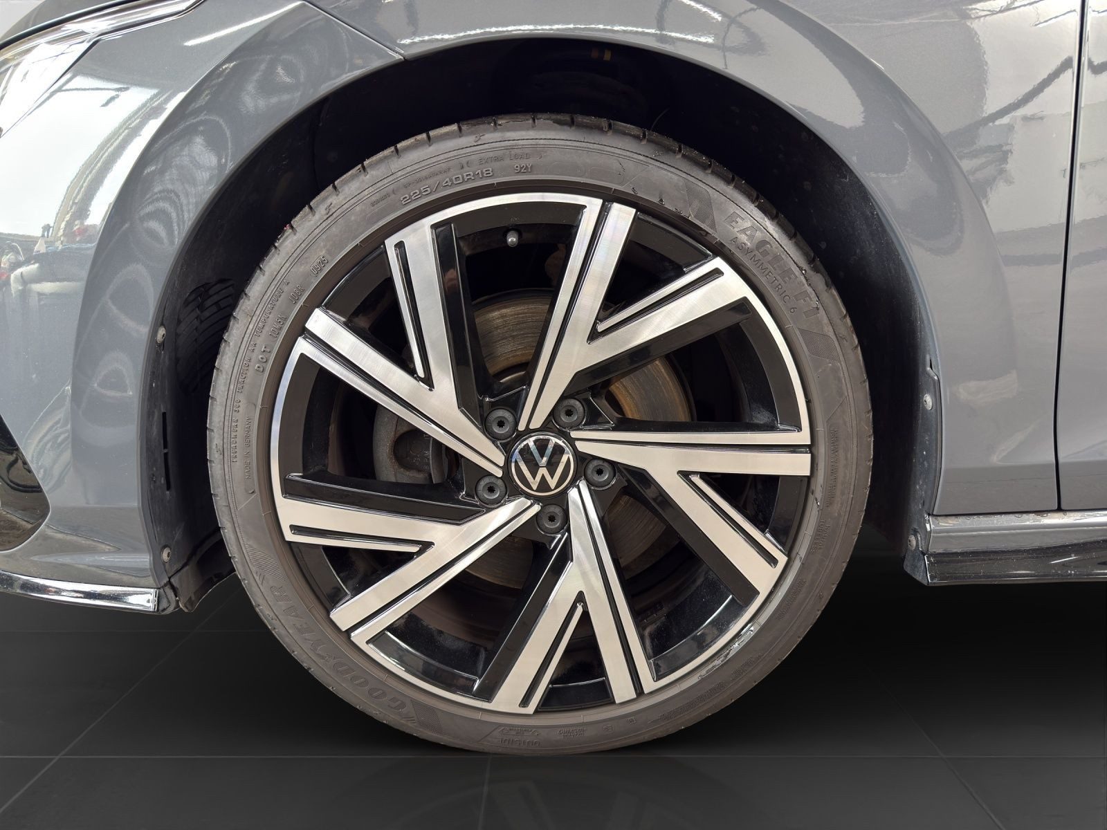Volkswagen Golf Variant – Bild 7