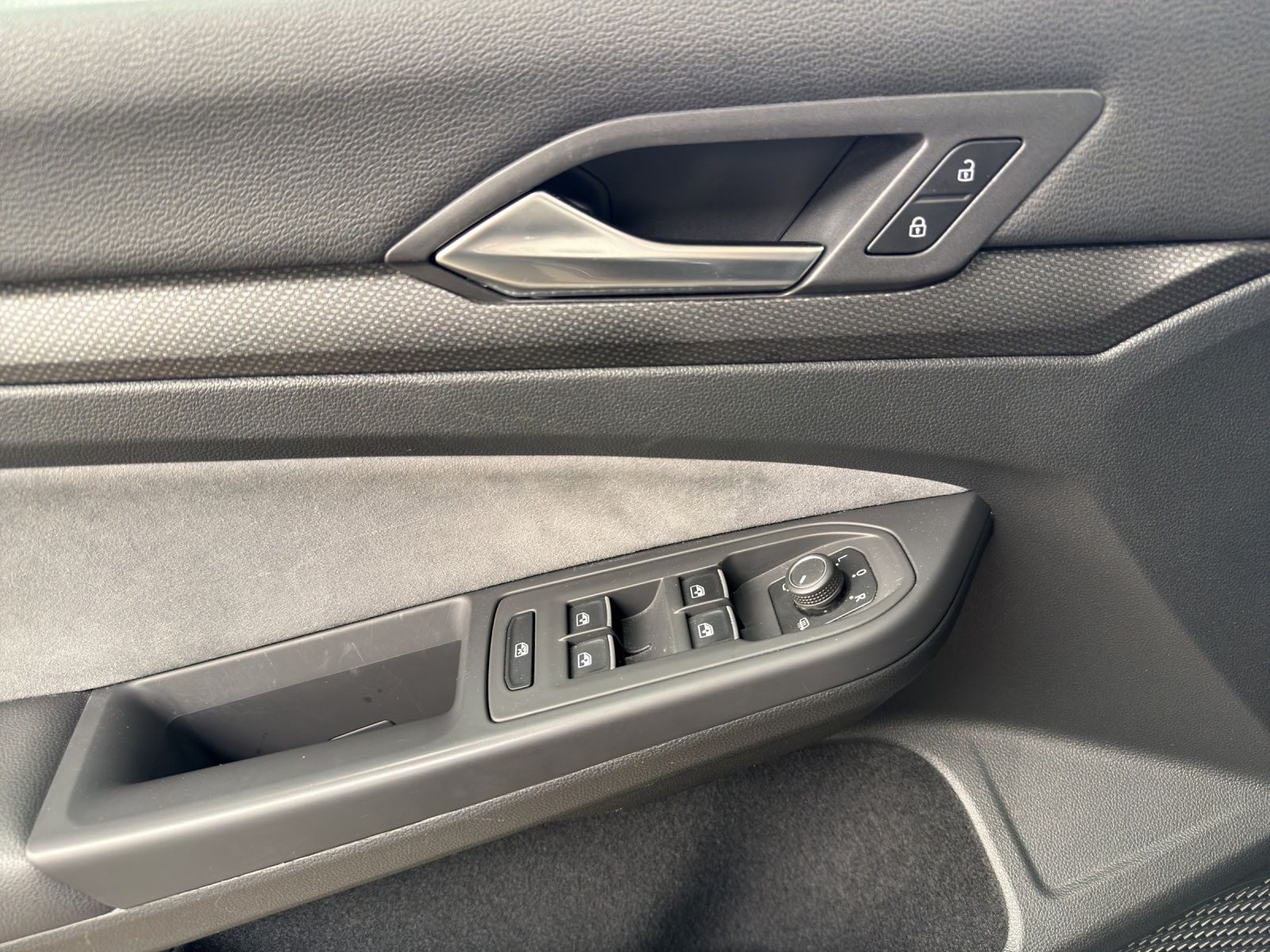 Volkswagen Golf Variant – Bild 8