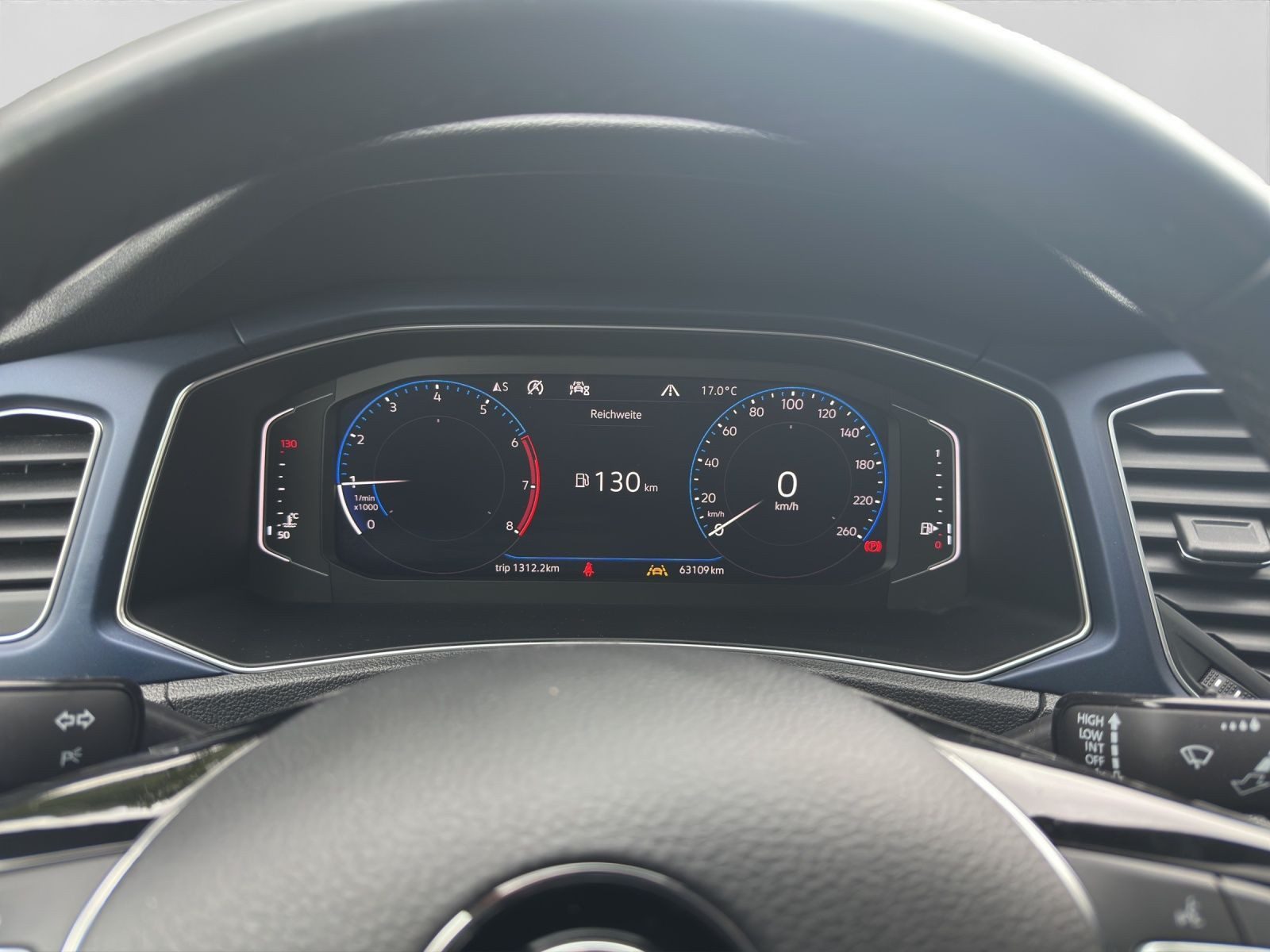 Volkswagen T-Roc – Foto 10