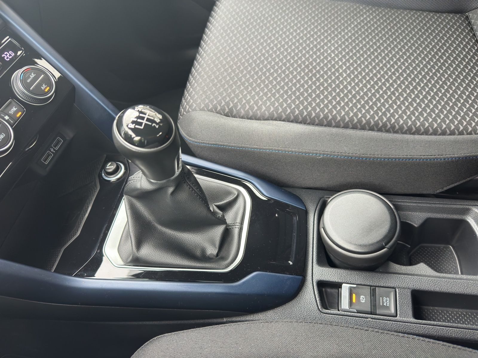 Volkswagen T-Roc – Foto 11