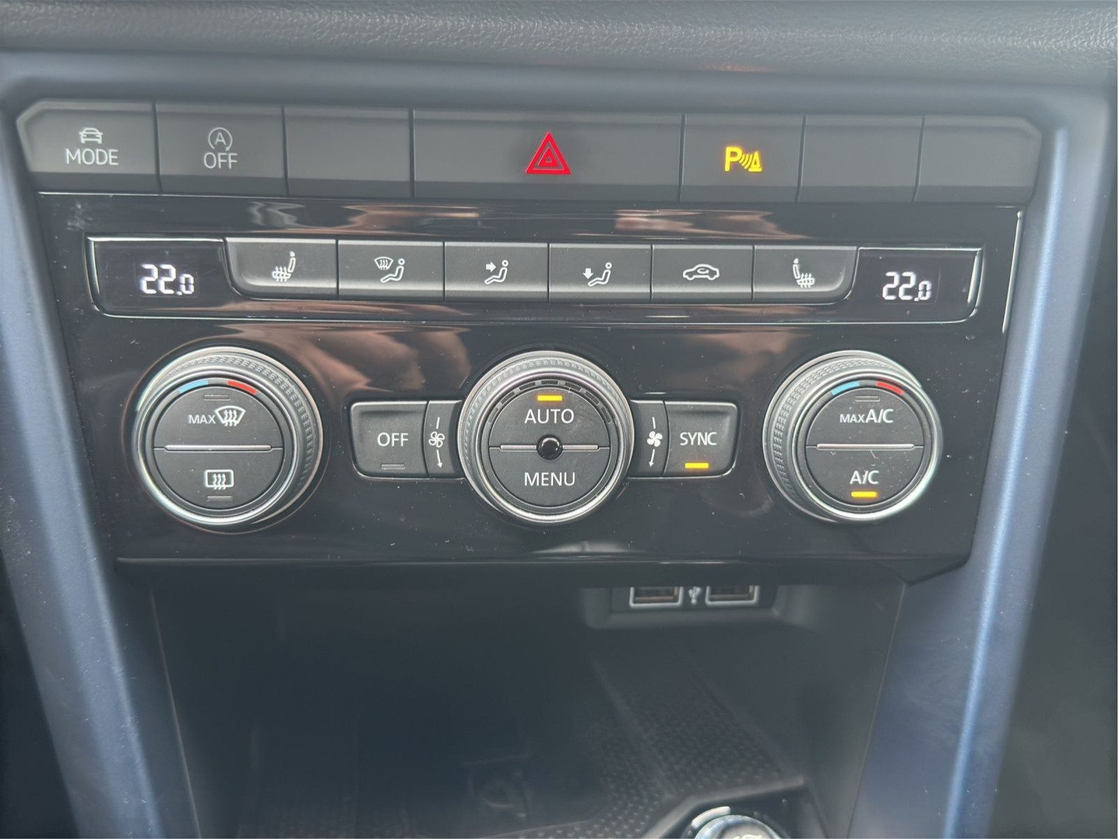 Volkswagen T-Roc – Foto 15