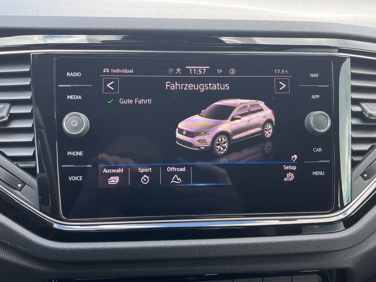Volkswagen T-Roc – Foto 12