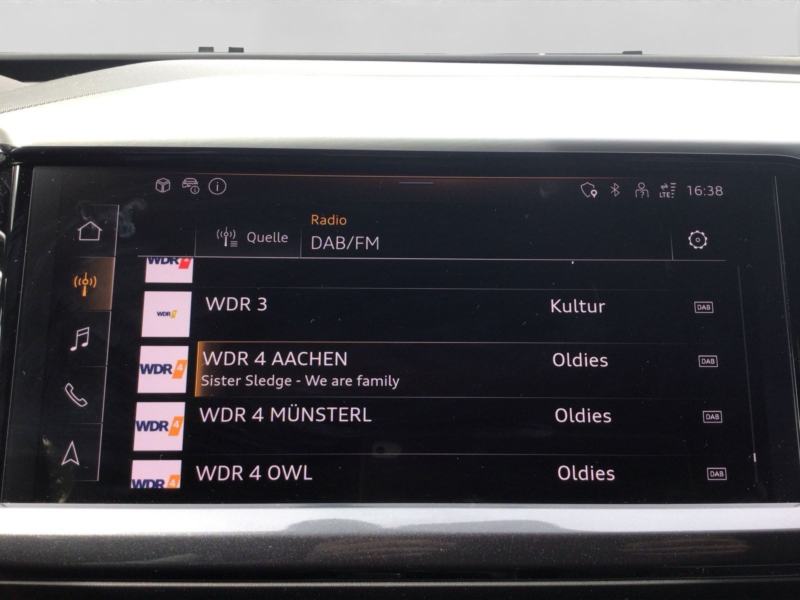 Audi Q4 e-tron – Foto 14