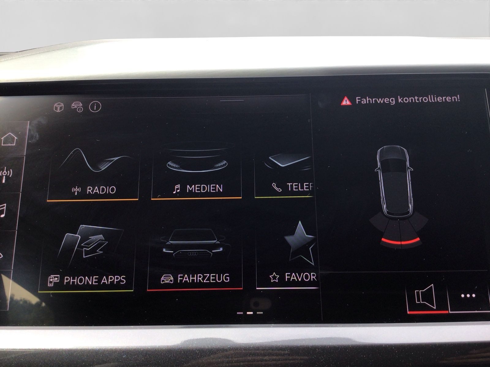 Audi Q4 e-tron – Foto 15