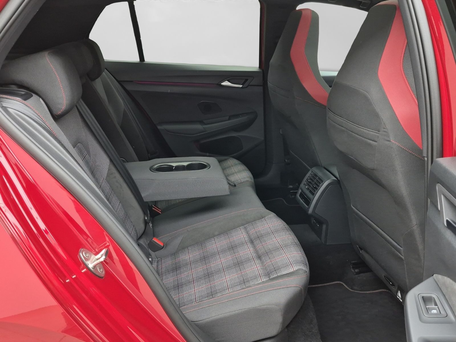 Volkswagen Golf GTI – Bild 6