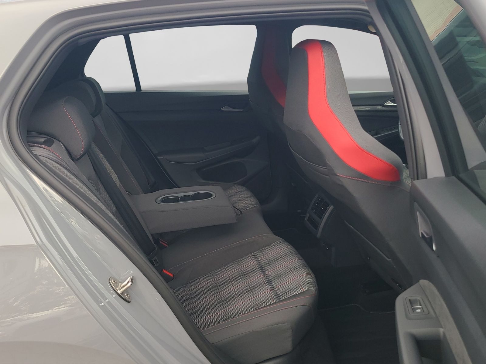 Volkswagen Golf GTI – Bild 6