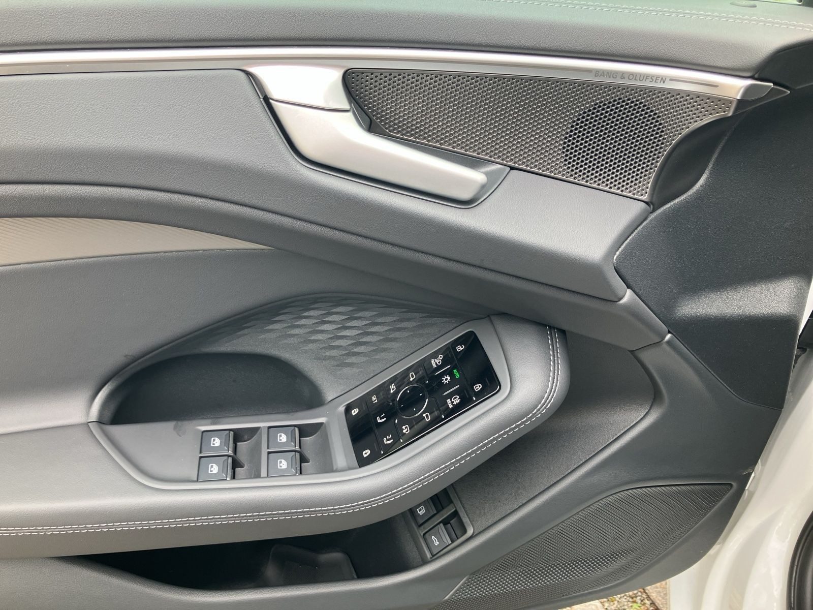 Audi A6 Avant – Bild 8