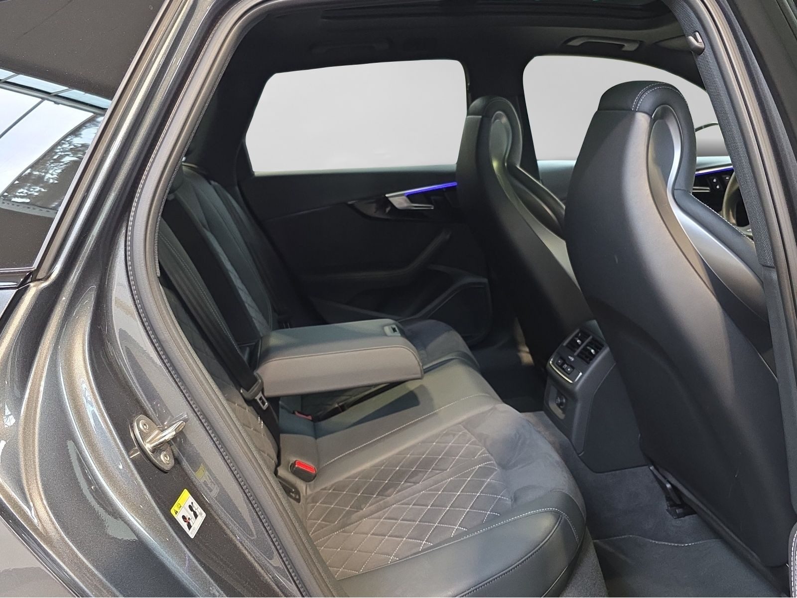 Audi RS 4 Avant – Foto 6