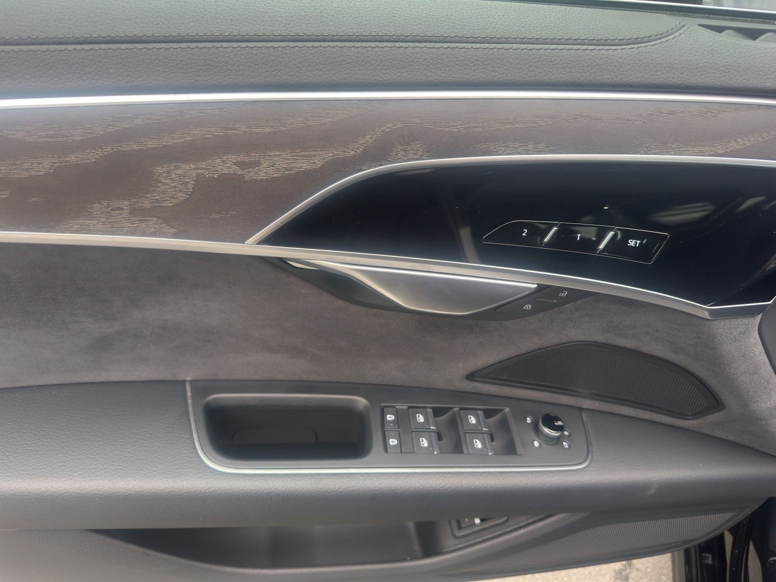 Audi A8 – Bild 8
