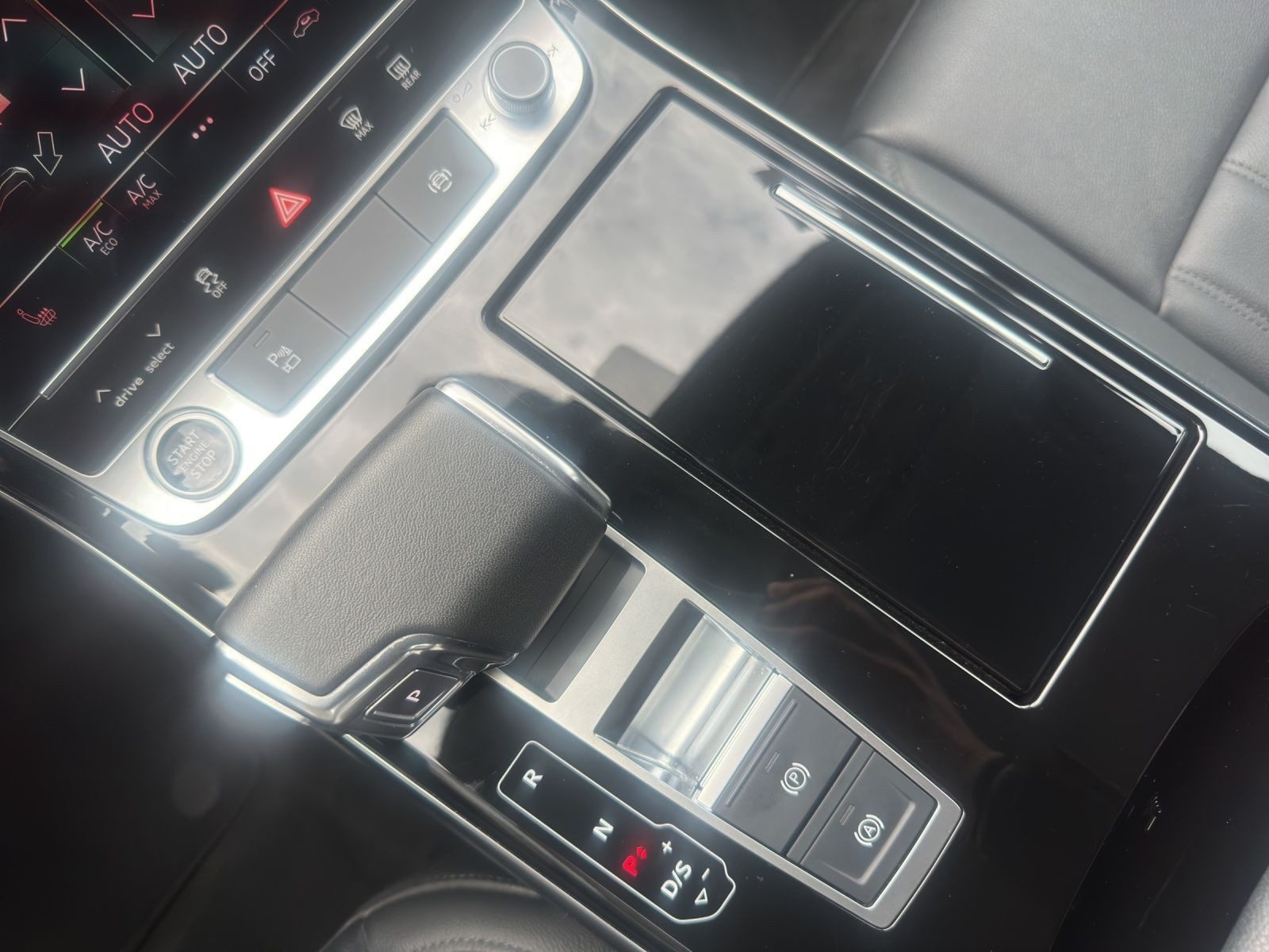 Audi A8 – Bild 11