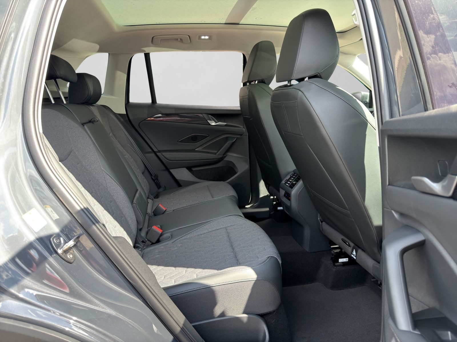 Volkswagen Tiguan – Bild 6