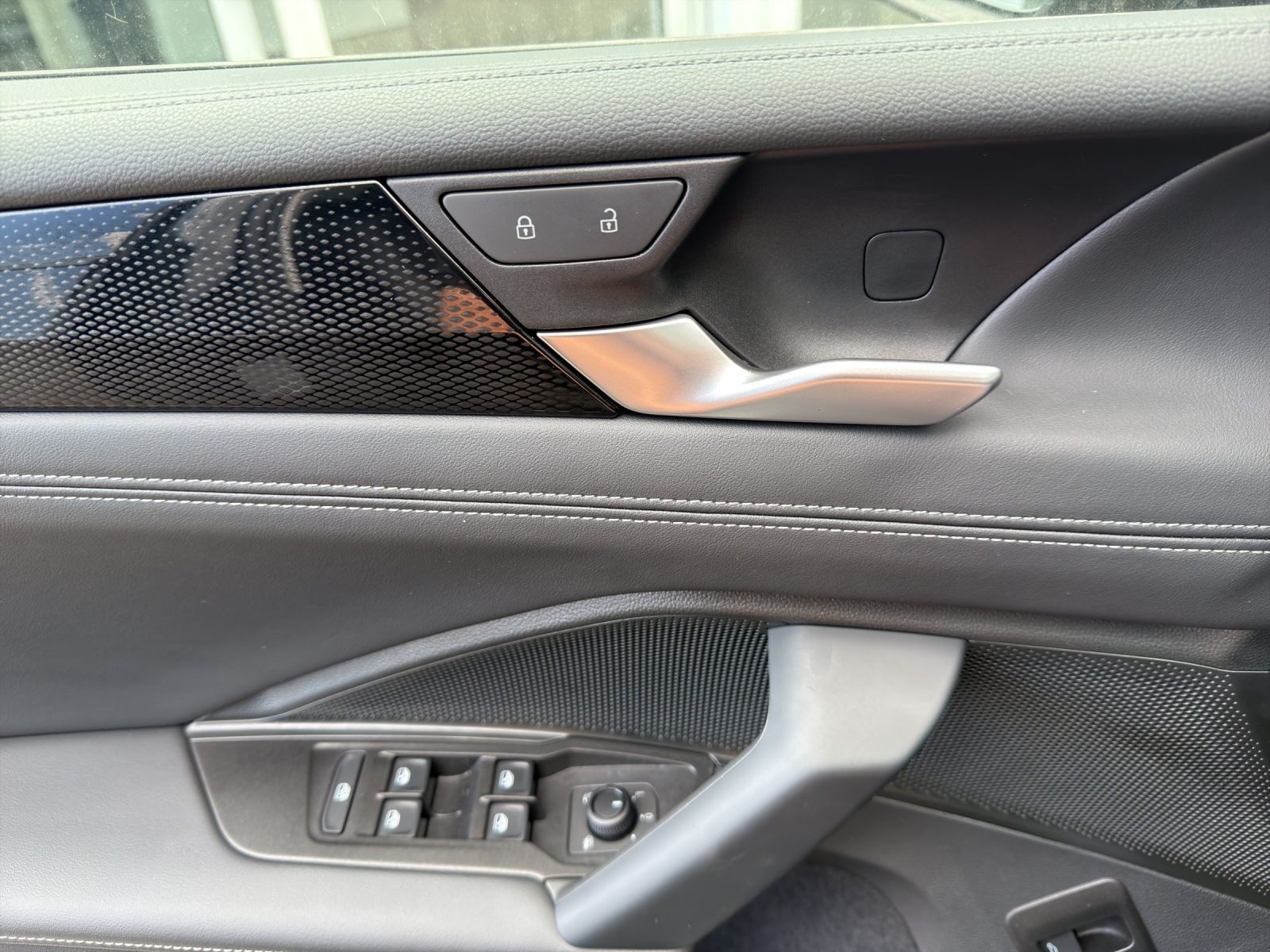 Volkswagen Tiguan – Bild 8