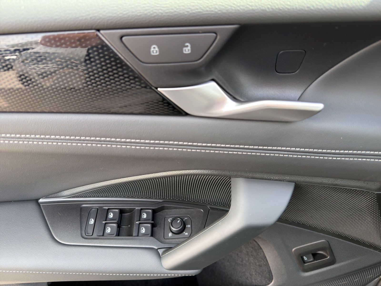 Volkswagen Tiguan – Bild 8