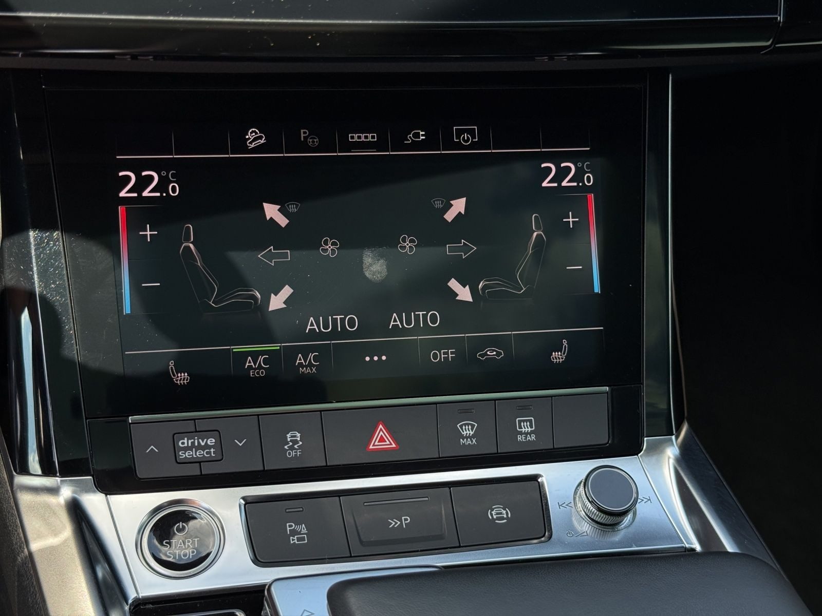 Audi Q8 e-tron – Bild 16