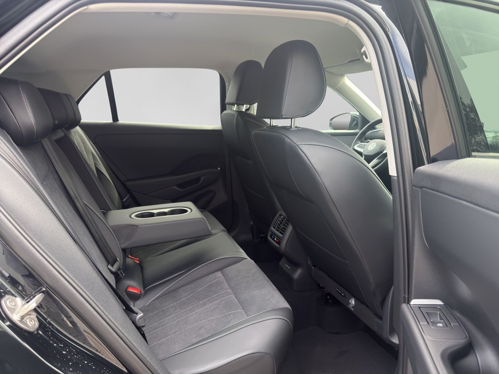 Volkswagen T-Roc – Foto 6