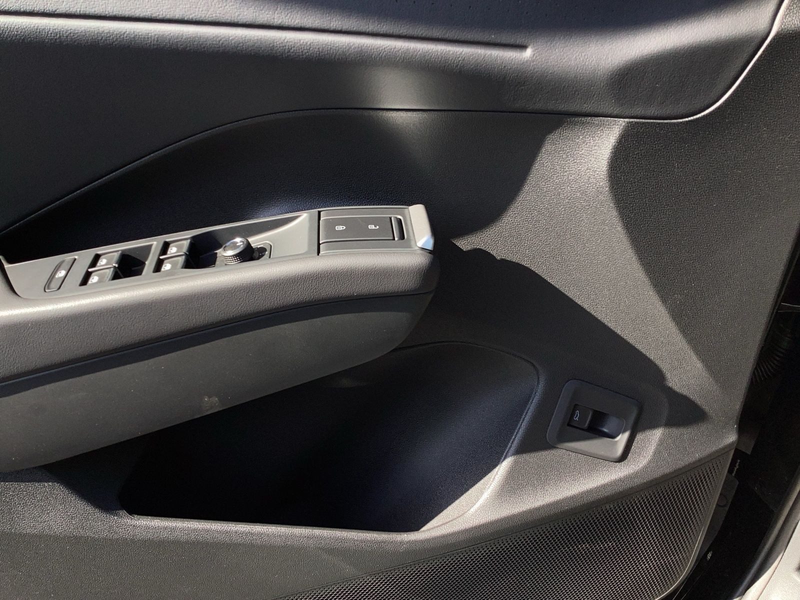 Volkswagen T-Roc – Foto 8