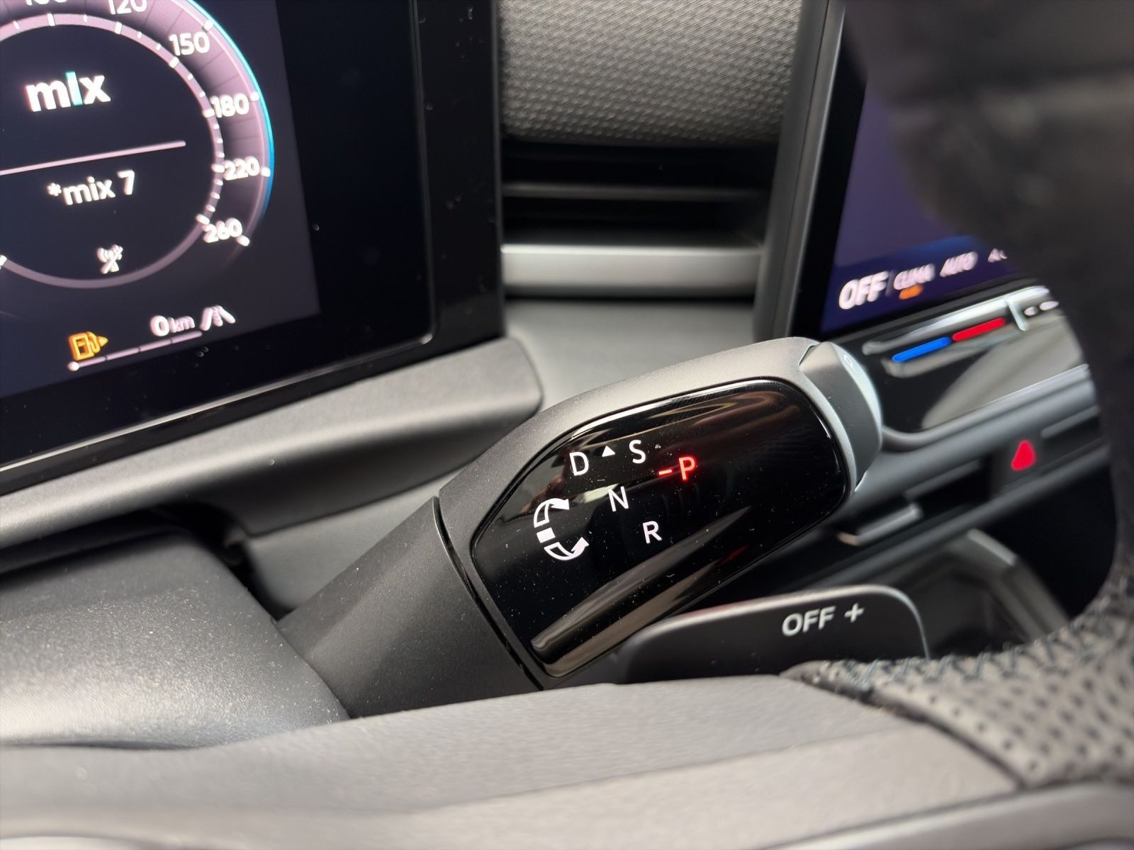 Volkswagen T-Roc – Foto 11