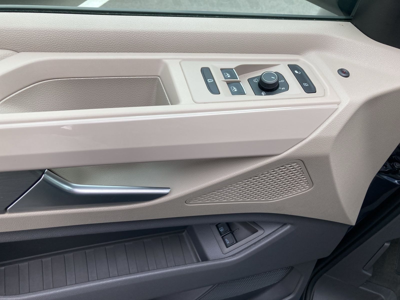 Volkswagen T7 Multivan – Bild 8