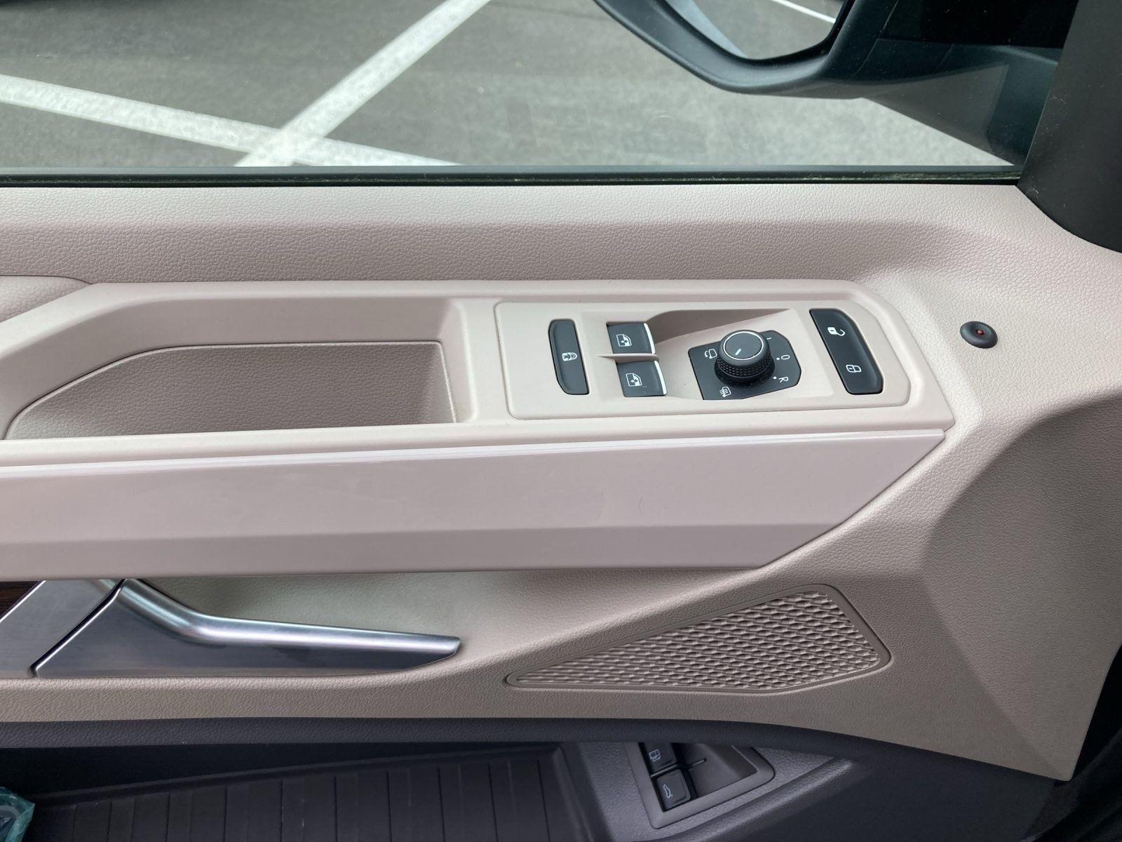 Volkswagen T7 Multivan – Bild 8
