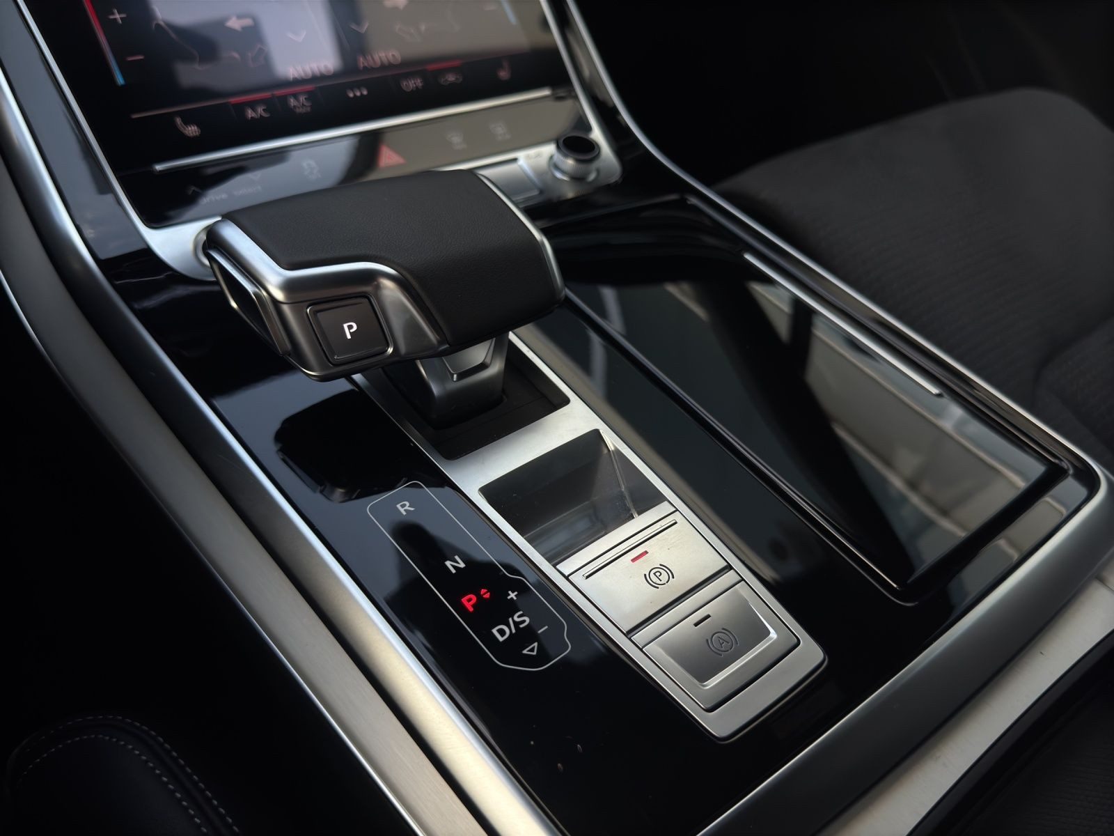 Audi Q7 – Foto 11