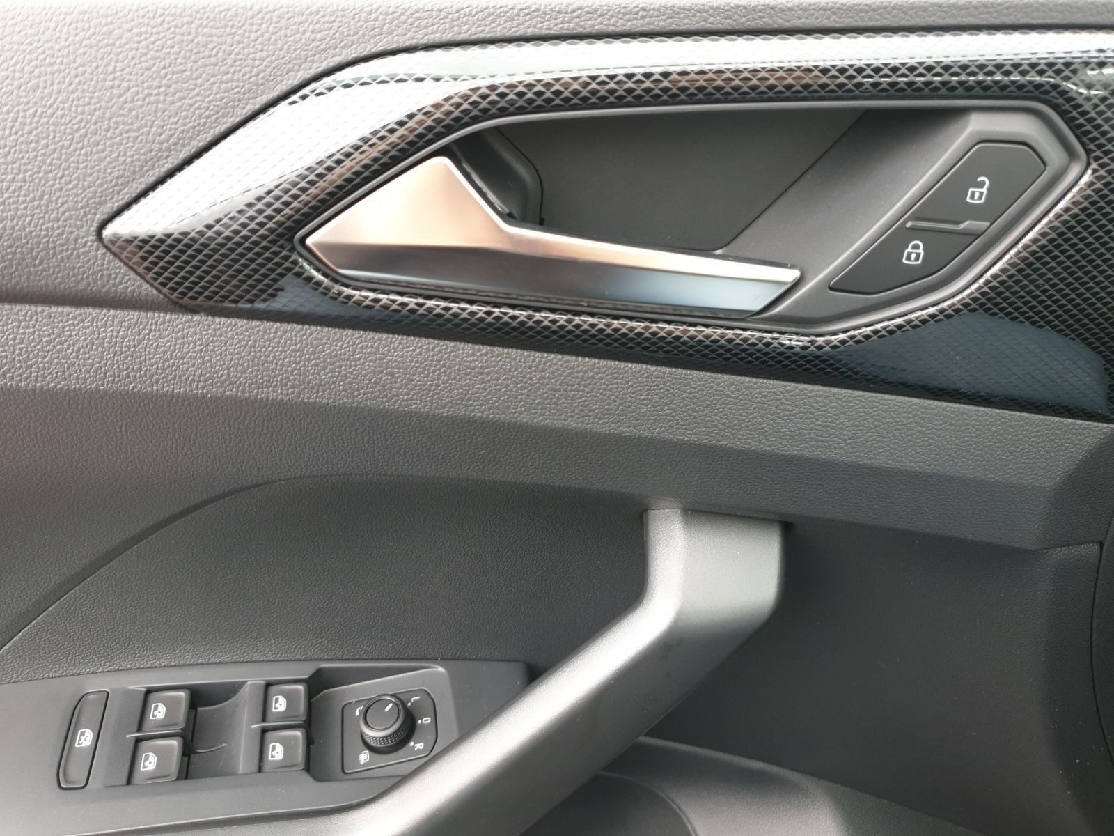 Volkswagen T-Cross – Bild 8
