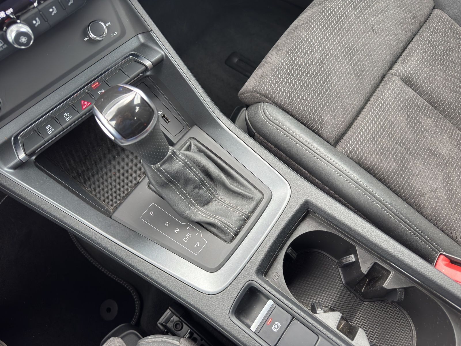 Audi Q3 – Foto 11