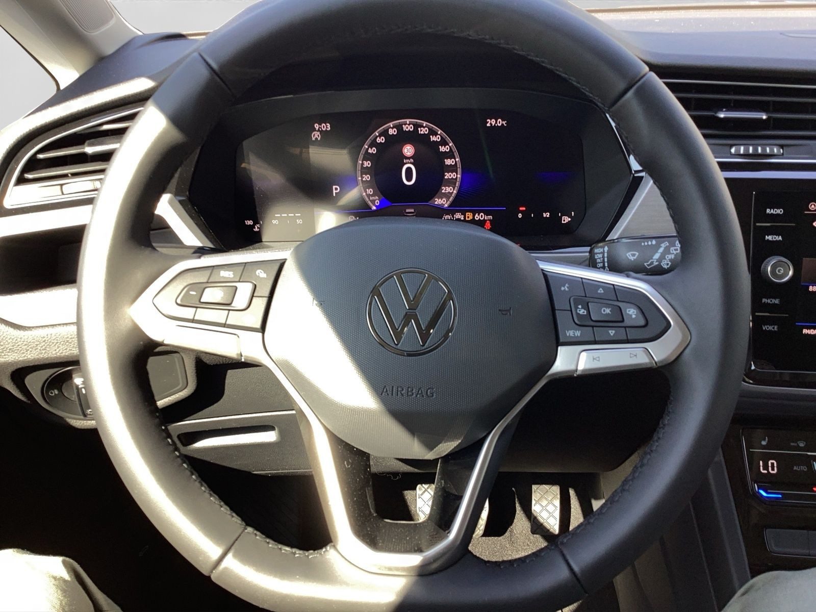 Volkswagen Touran – Bild 9