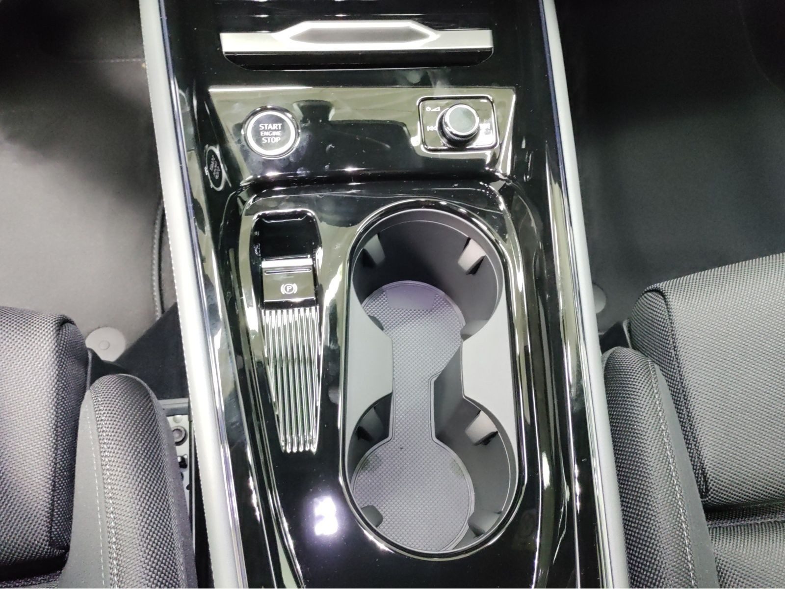 Audi Q3 – Foto 11