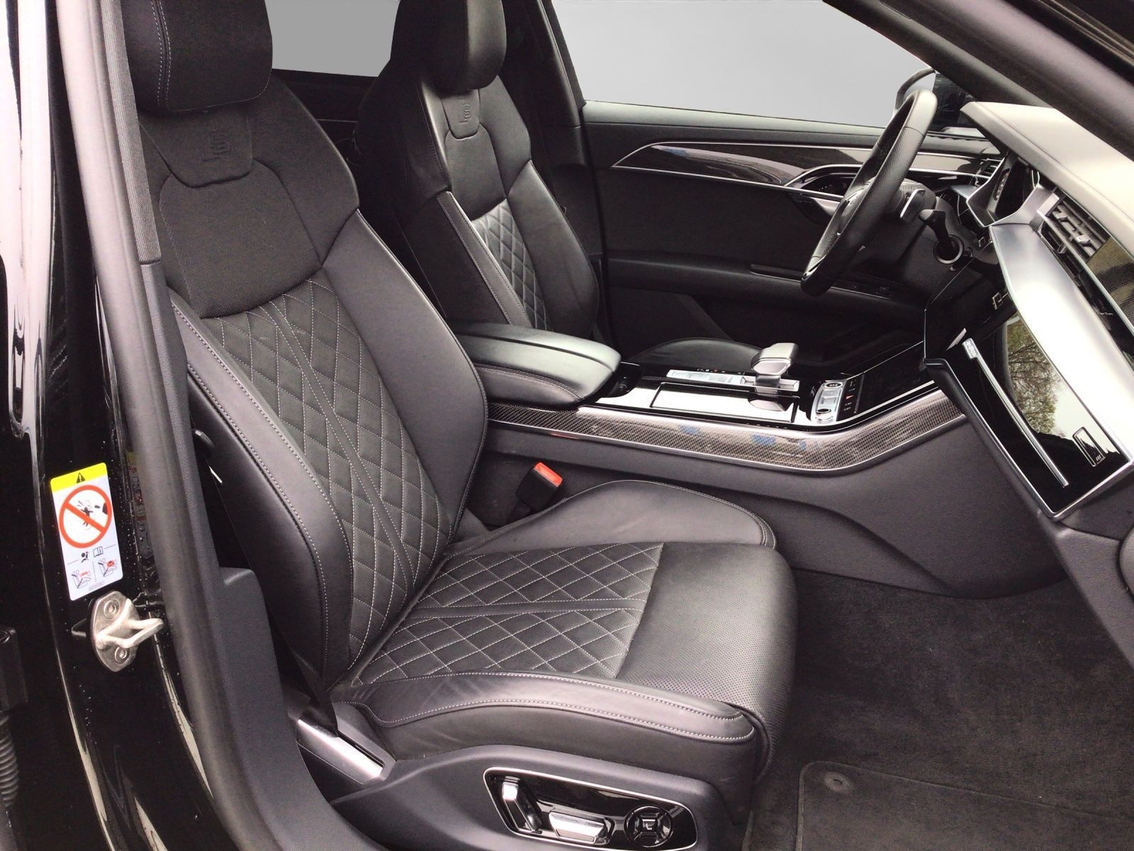 Audi A8 – Bild 4