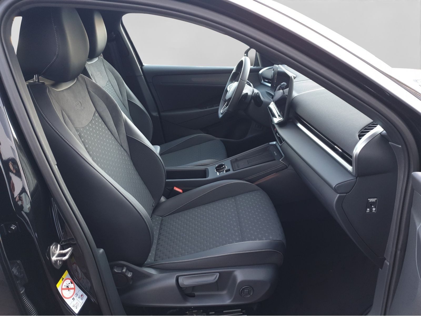 Volkswagen T-Roc – Foto 4