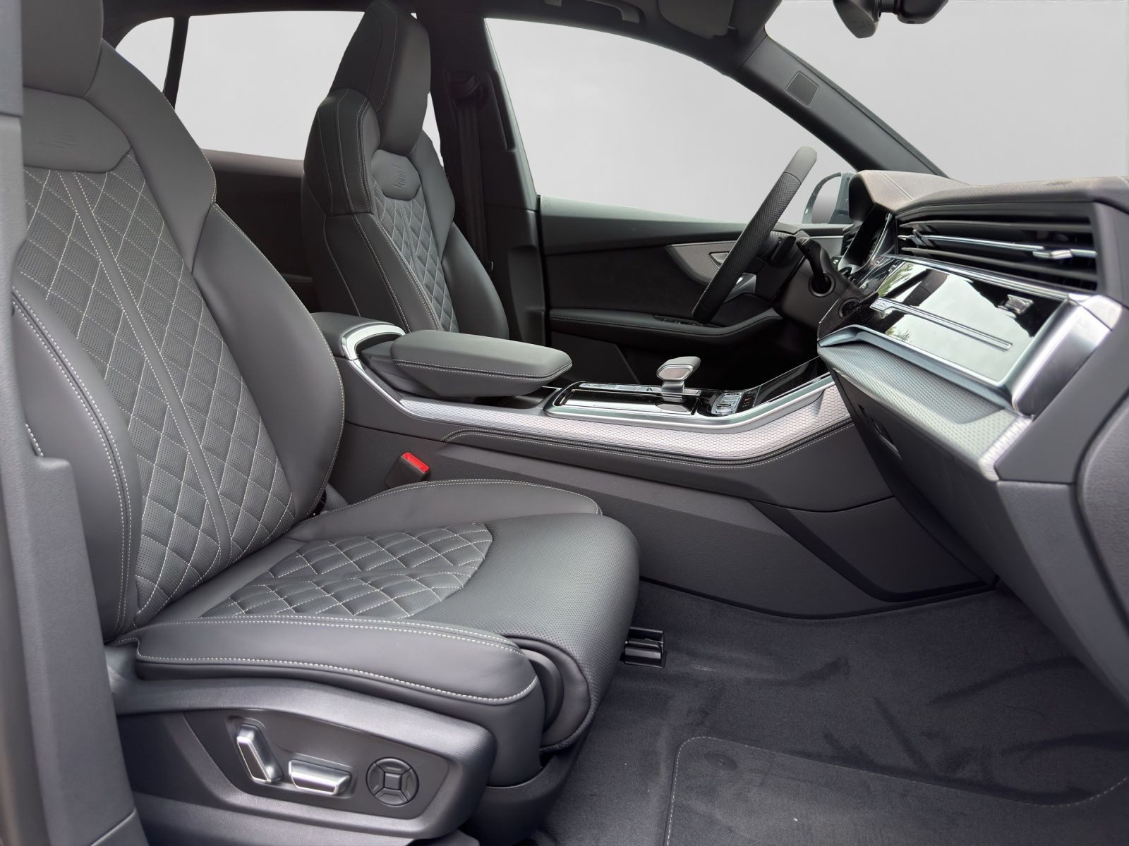 Audi Q8 – Foto 4