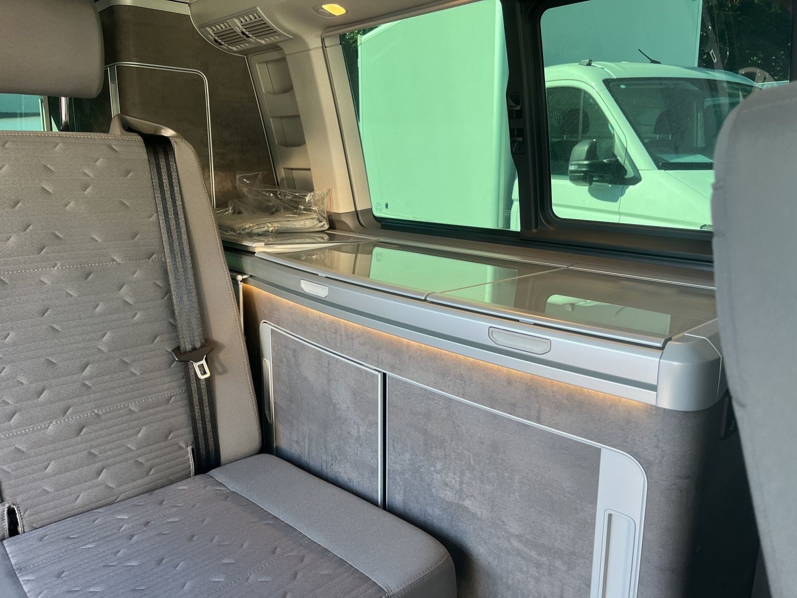 Volkswagen T6.1 California – Bild 18
