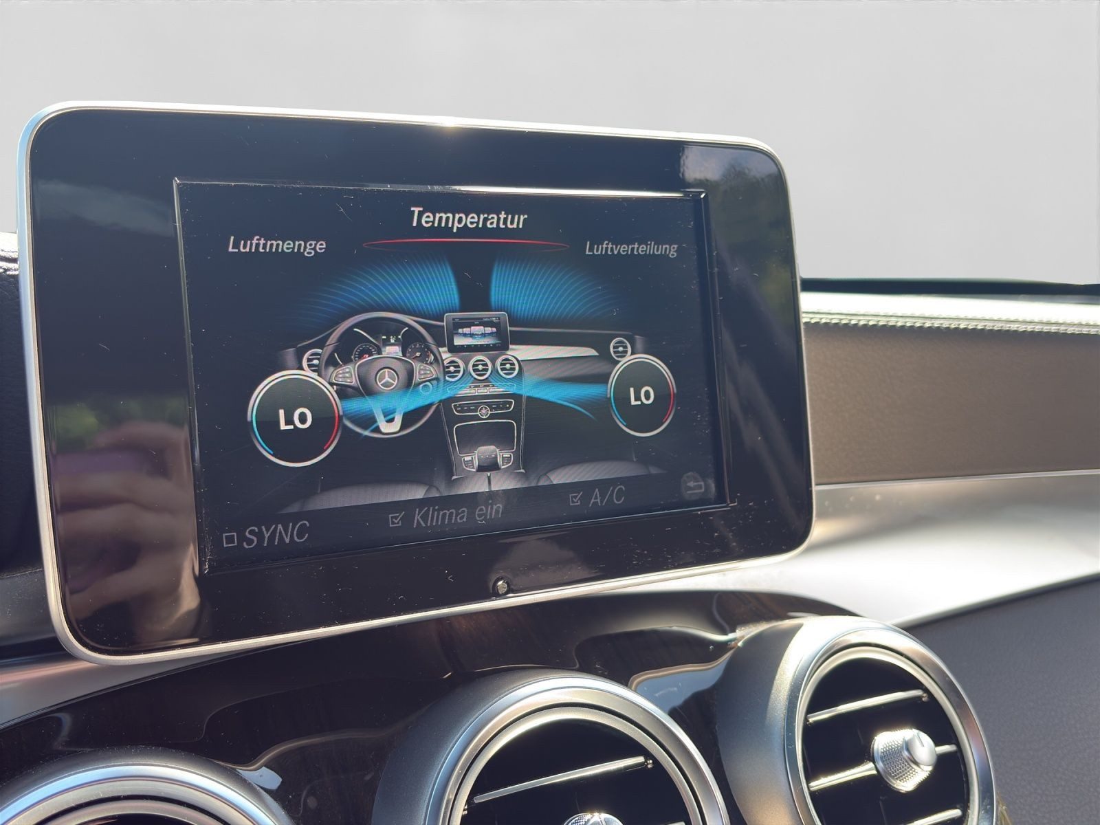 Mercedes-Benz GLC 220 – Bild 13