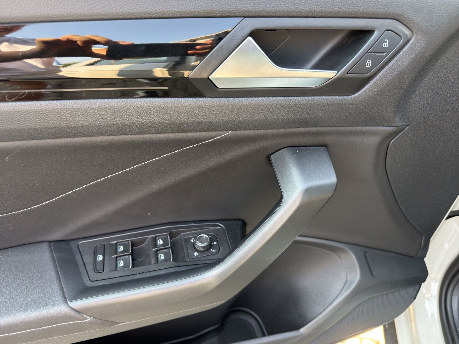 Volkswagen T-Roc – Foto 8