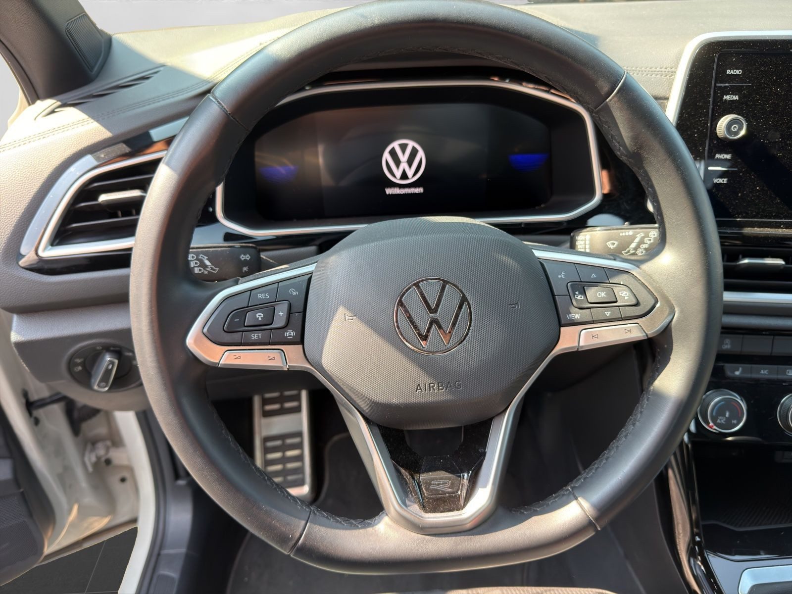 Volkswagen T-Roc – Foto 9