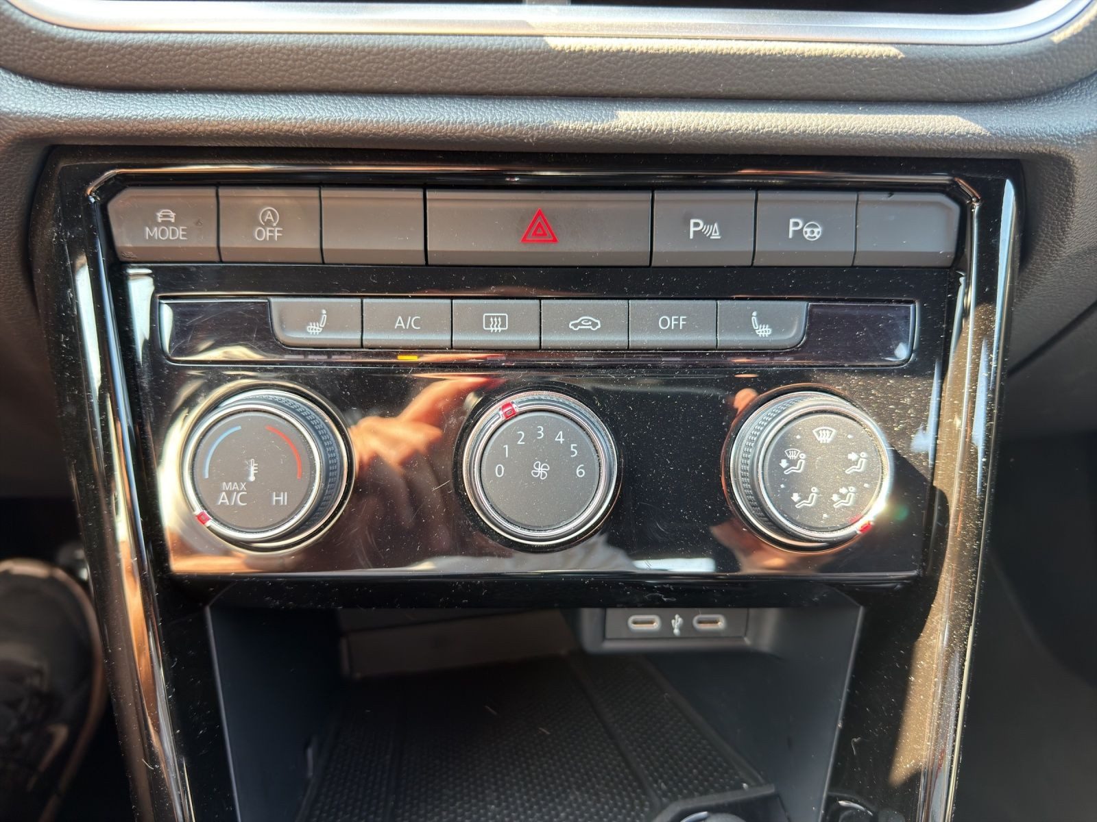 Volkswagen T-Roc – Foto 15