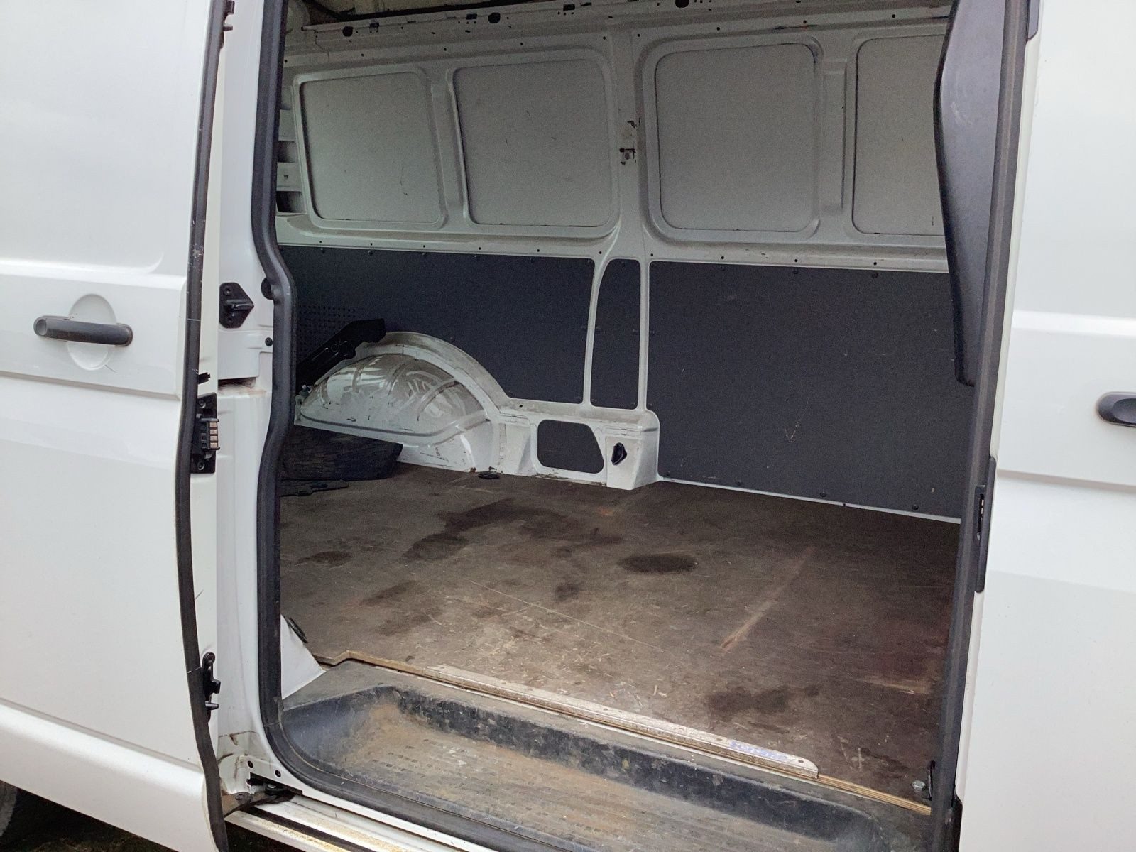 Volkswagen T6.1 Transporter – Bild 8