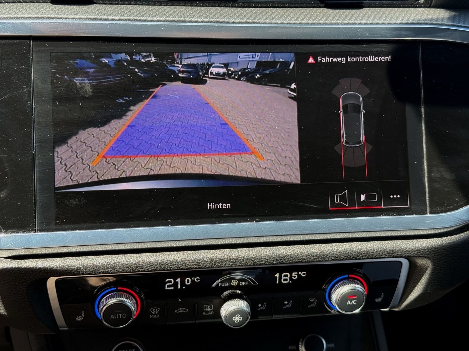 Audi Q3 – Bild 12