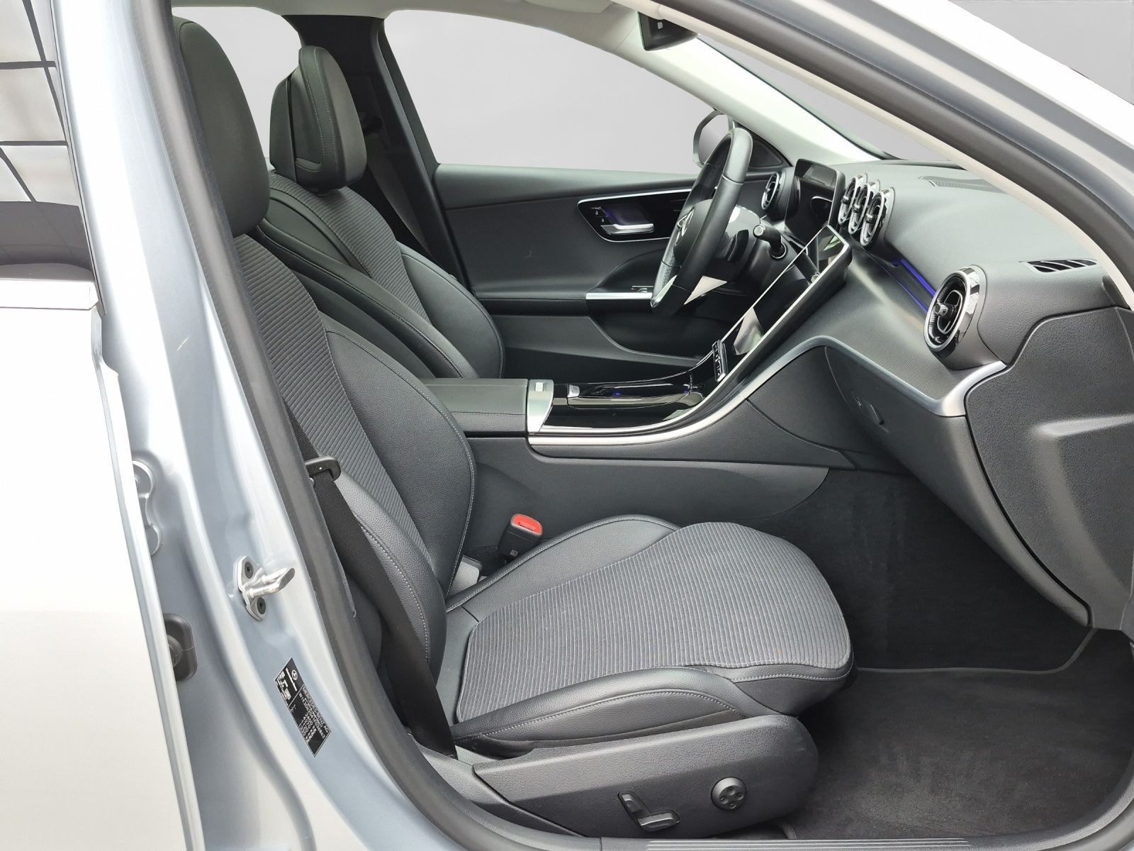 Mercedes-Benz C 220 – Bild 4