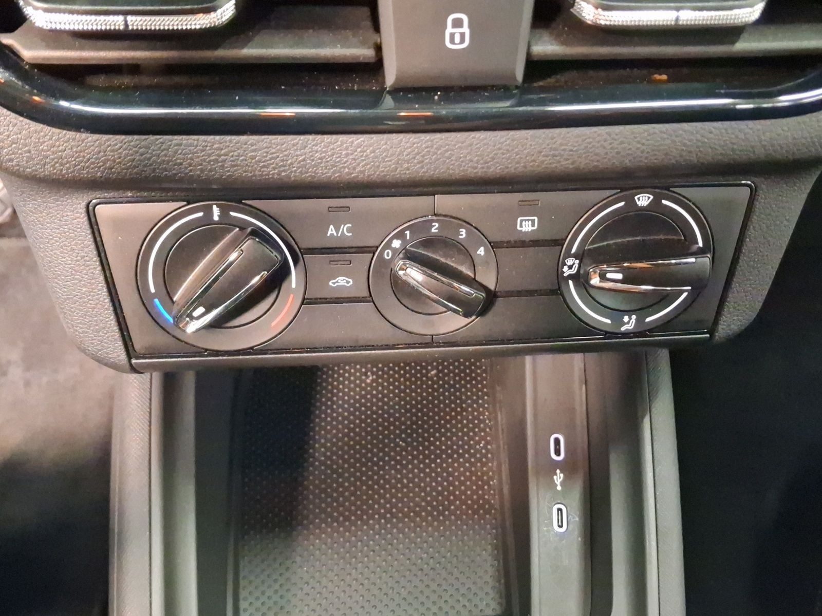 Skoda Kamiq – Foto 15