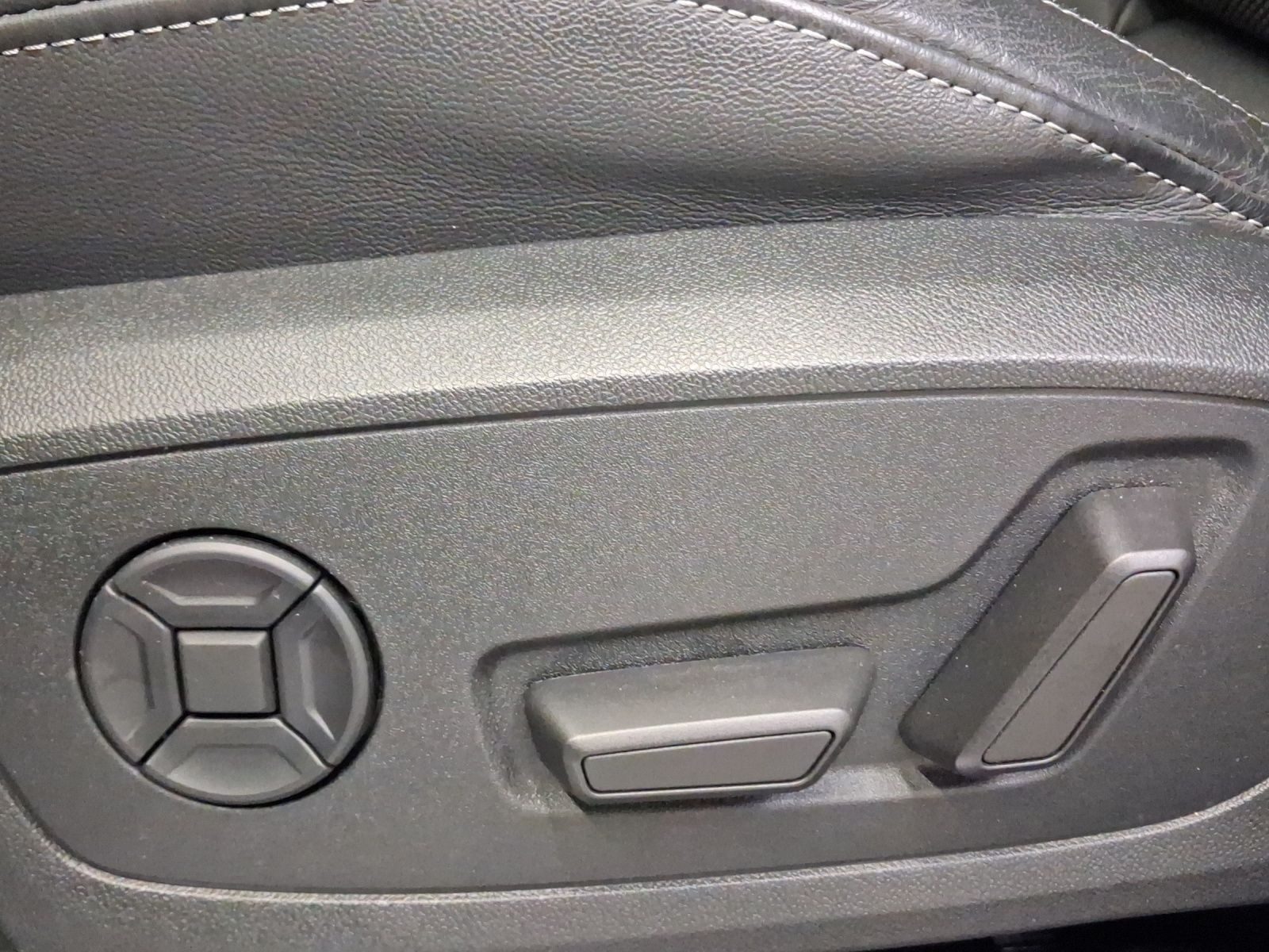 Audi Q3 – Foto 17